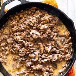 Düşük Karbonhidratlı Kremalı Dana Eti ve Mantar Keto Tarifi @EatBetterRecipes